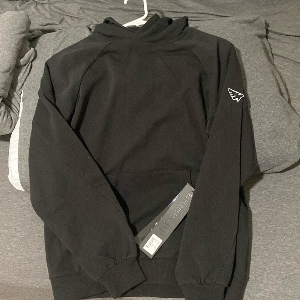 Paper planes(Roc Nation) black xl hoodie , never been worn , tag still attached